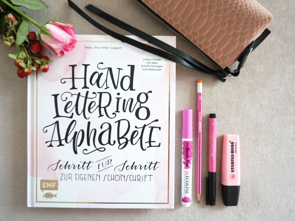 Handlettering_Frau Hoelle_3